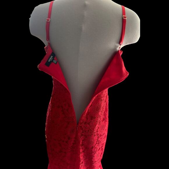 GUESS Bright Red Women's Bodycon Lace W/Flounced Tiered Hem Size 8 - Picture 7 of 16